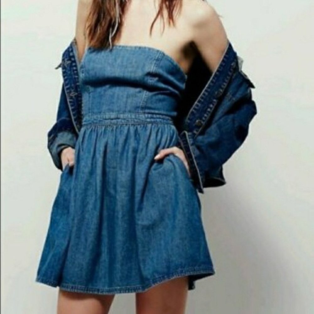 Free people size 2 denim strapless dress